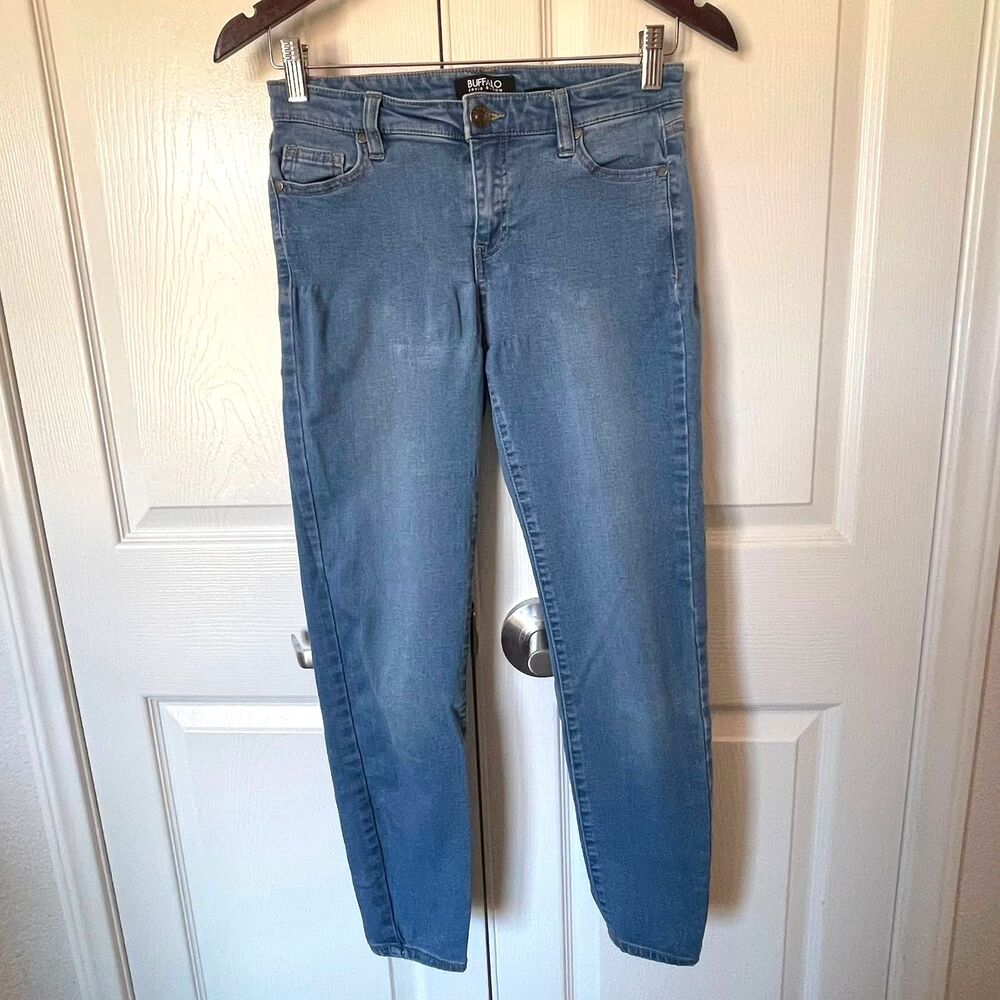 Buffalo David Bitton Womens 2/26 Aubrey Mid Rise Super Soft Capri Jeans Blue - Picture 2 of 11